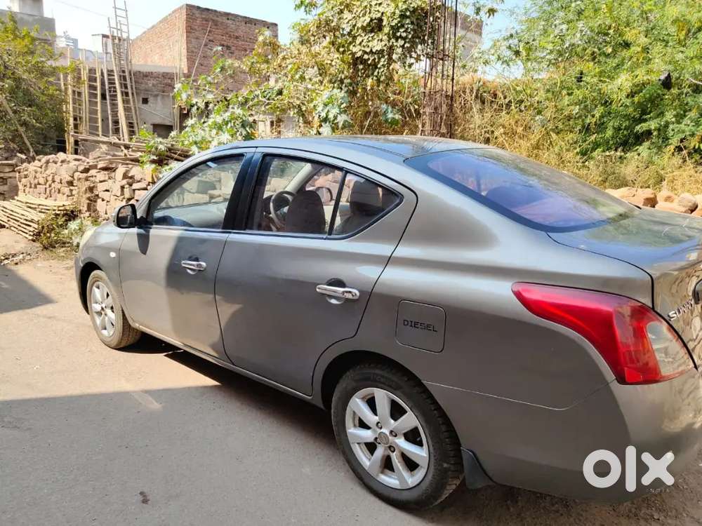 Nissan Sunny 2012 Diesel 245000 Km Driven