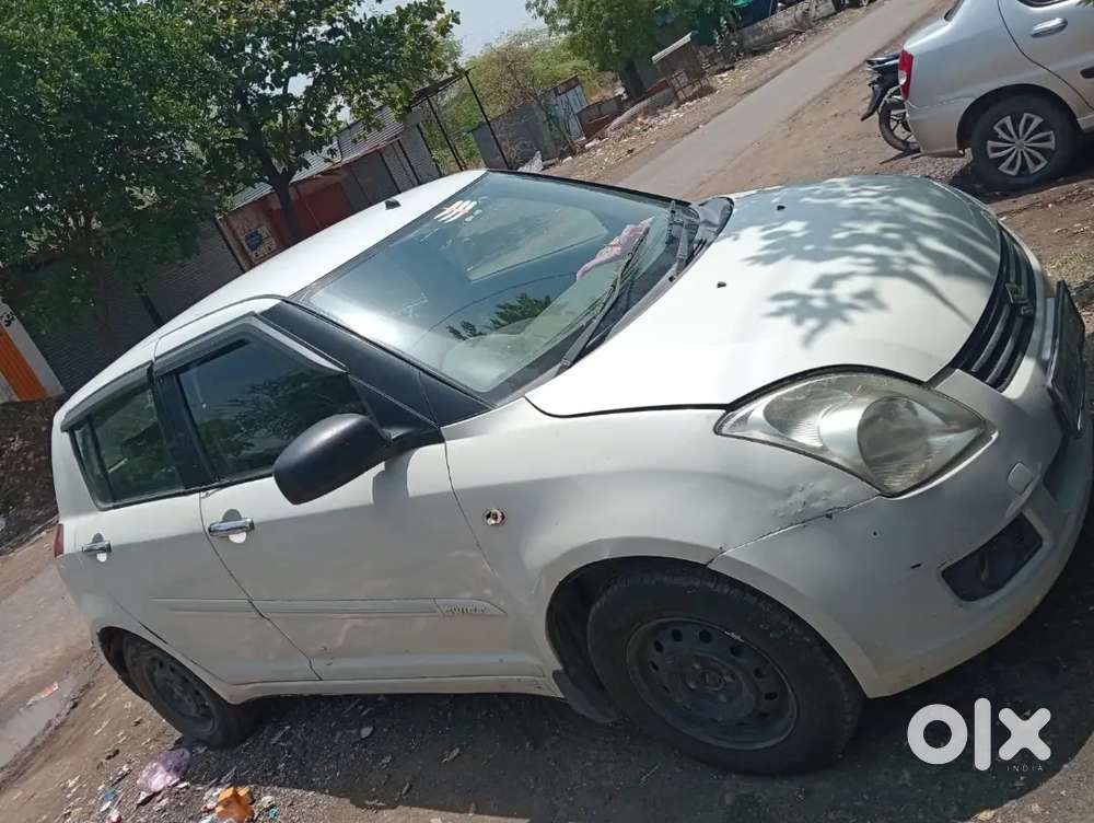 Maruti Suzuki Swift Milage( Petrol -15-18) (cng -22-25)