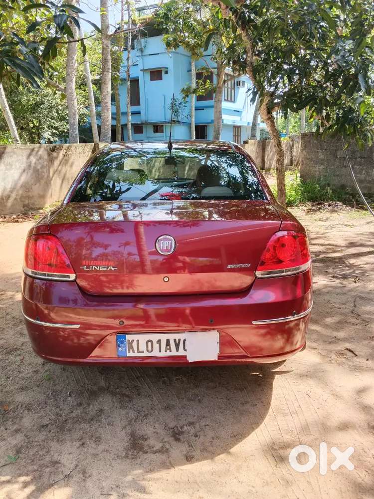 Fiat Linea Emotion 2009 Km Driven