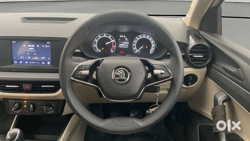 Skoda Slavia Ambition 1.5l Tsi Mt, 2022, Petrol