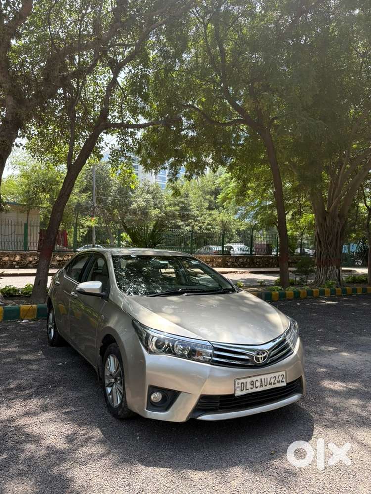 Toyota Corolla Altis 2016 1st Owner Petrol Automatic Vl 74000km