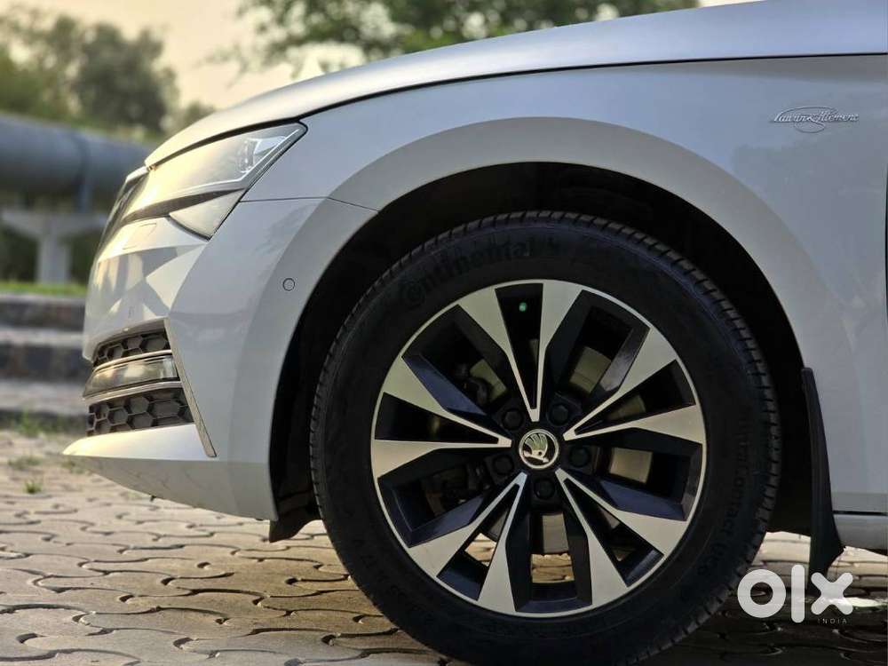 Skoda Superb 2.0 Tsi At L&k, 2021, Petrol