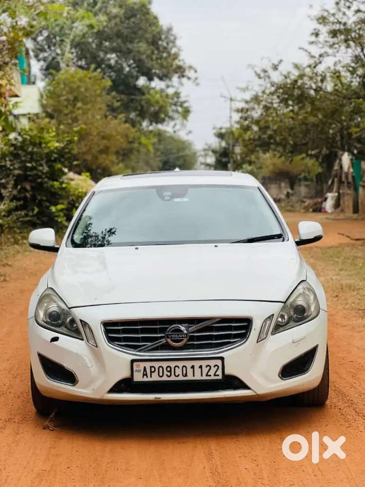Volvo S60 D4 Summum 2013 Diesel Car