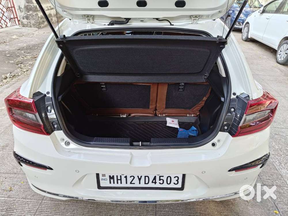 Toyota Glanza 2025 V Mt Petrol Opt Hybrid Just Run 9600 Kms