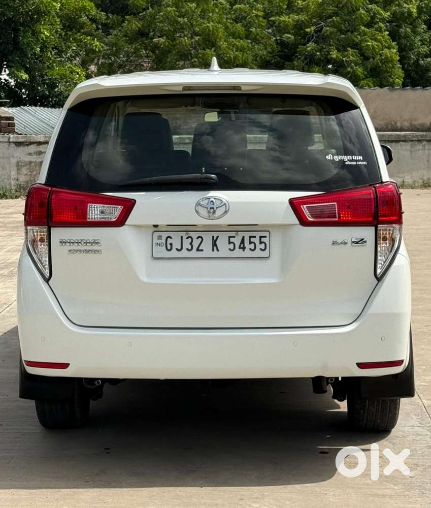 Toyota Innova Crysta