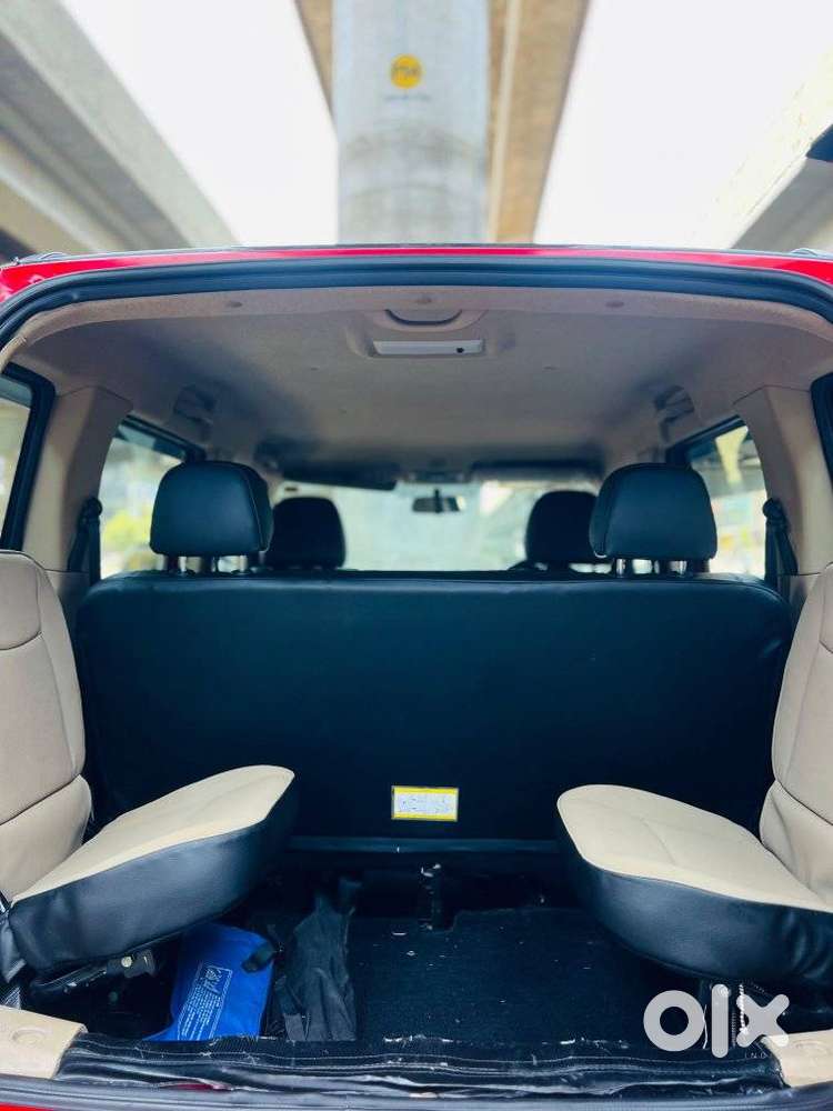 Mahindra Tuv 300 T10, 2019, Diesel