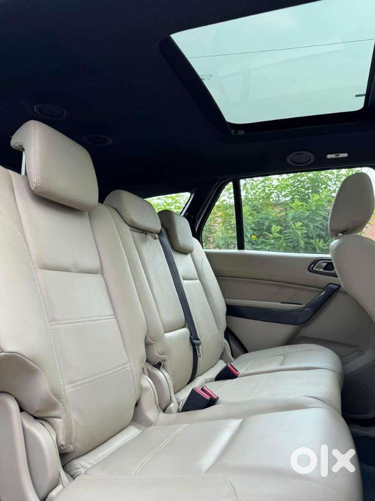 Ford Endeavour 3.2 Titanium At 4x4, 2017, Diesel