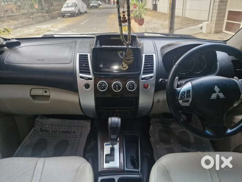 Mitsubishi Pajero Sport 2015