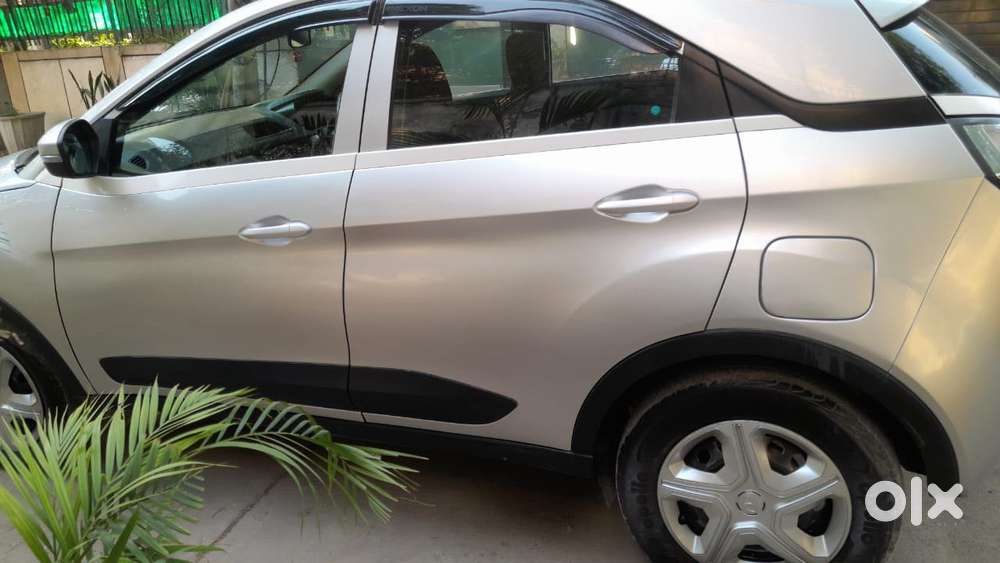 Tata Nexon 1.2 Revotron Xm Plus (s), 2019, Cng & Hybrids