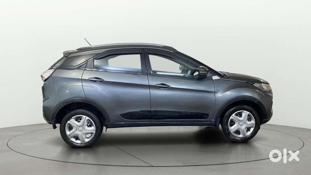 Tata Nexon 1.2 Revotron Xm (s), 2022, Petrol