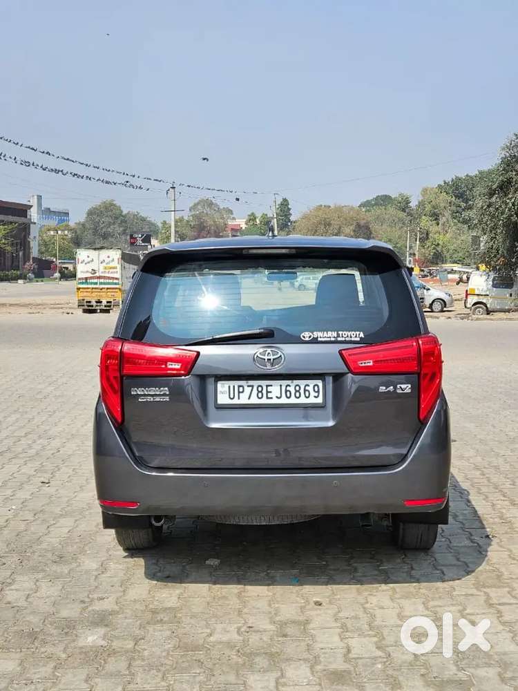Toyota Innova Crysta 2016