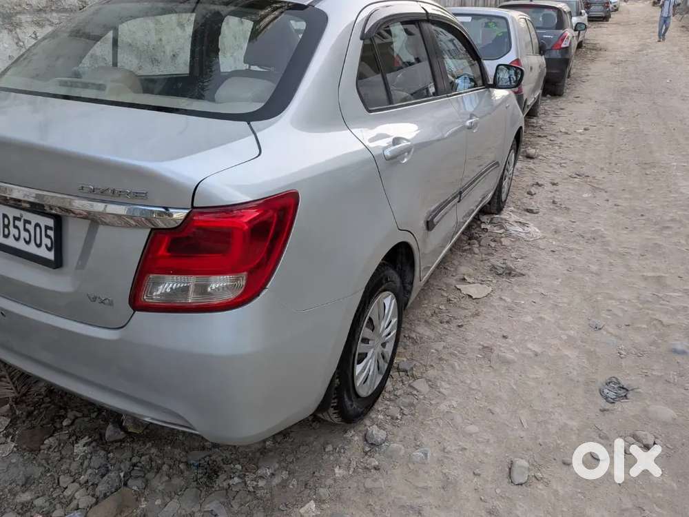 Maruti Suzuki Dzire 2017 Petrol 82000 Km Driven
