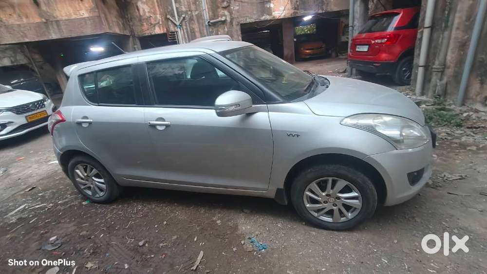 Maruti Suzuki Swift Zxi, 2011, Petrol