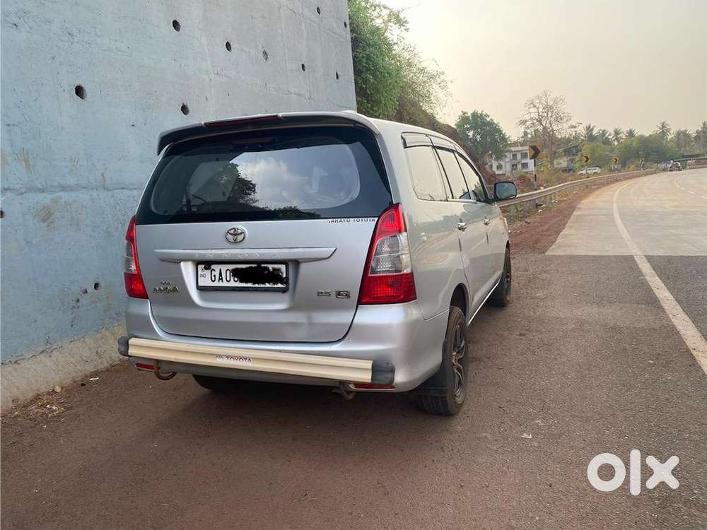 Toyota Innova 2012