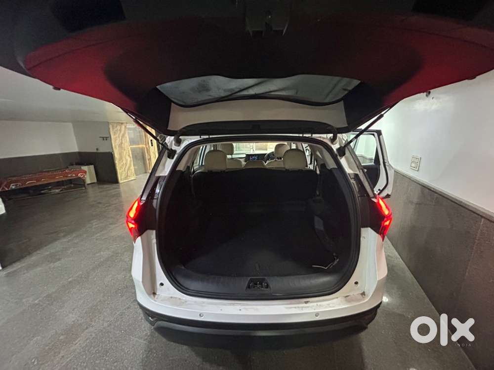 Mahindra Xuv700 Petrol 2022