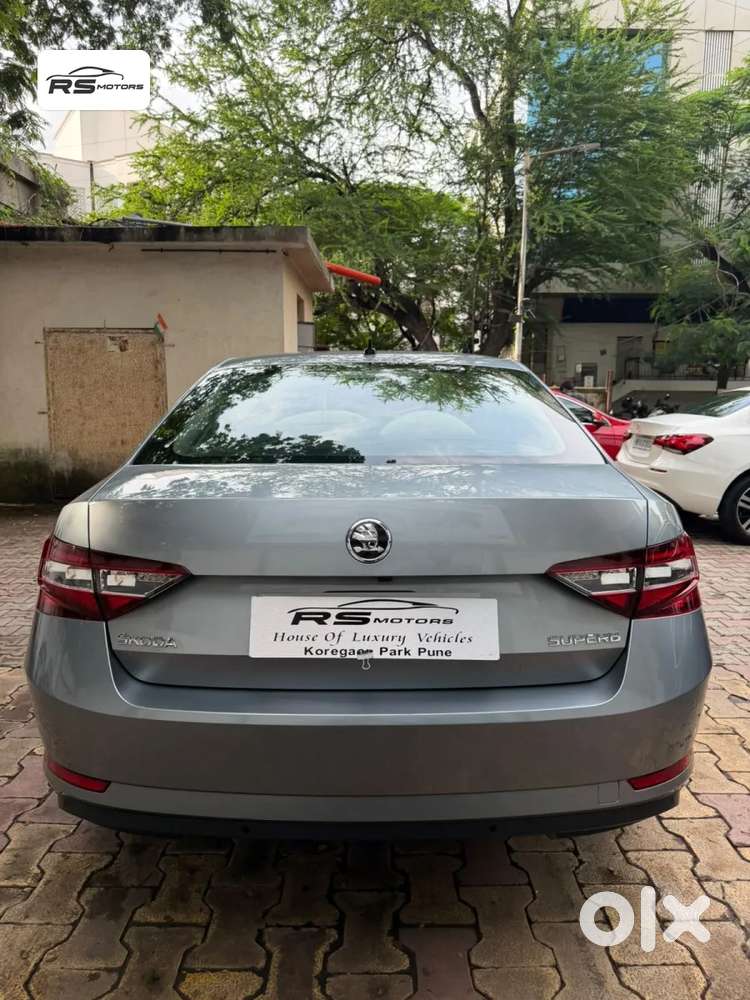 Skoda Superb 2.0 L&k Tsi At, 2019, Petrol
