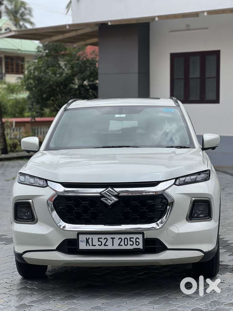 Maruti Suzuki Grand Vitara 1.5 Alpha Smart Hybrid At, 2023, Petrol
