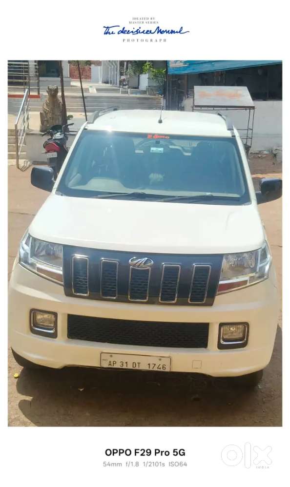 Mahindra Tuv 300 2017
