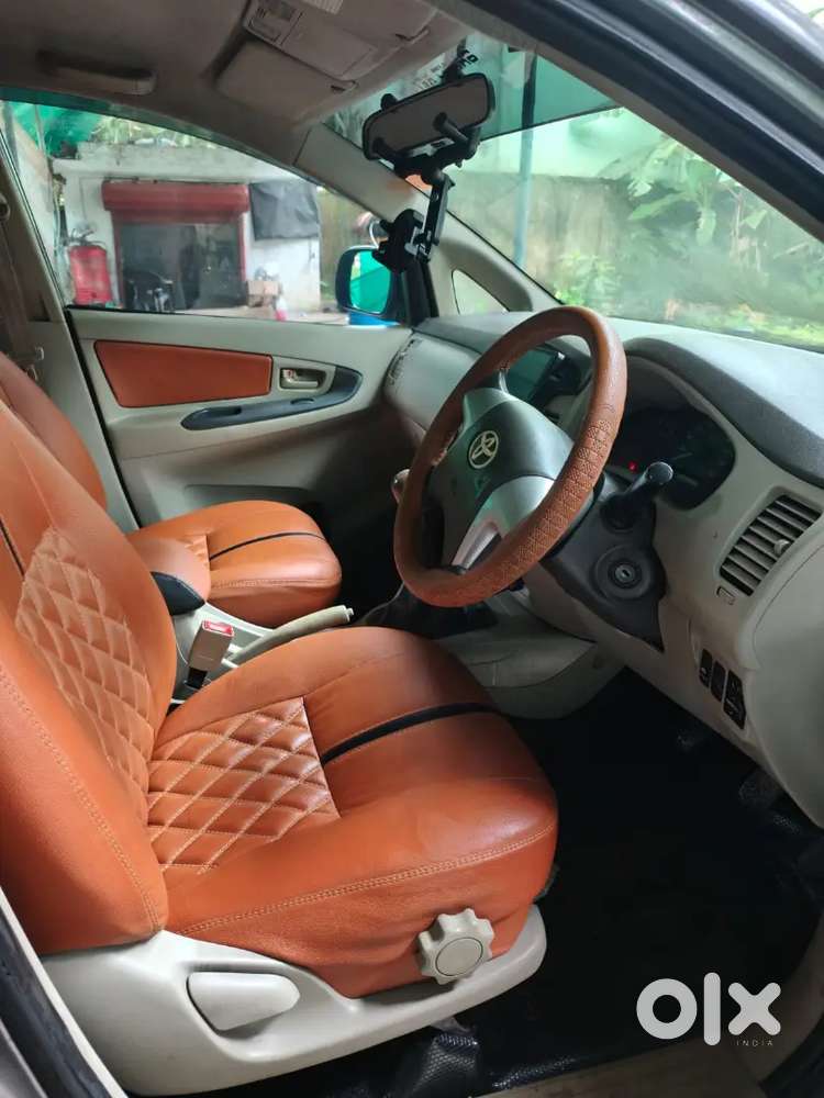 Toyota Innova 2.5 G4 2014