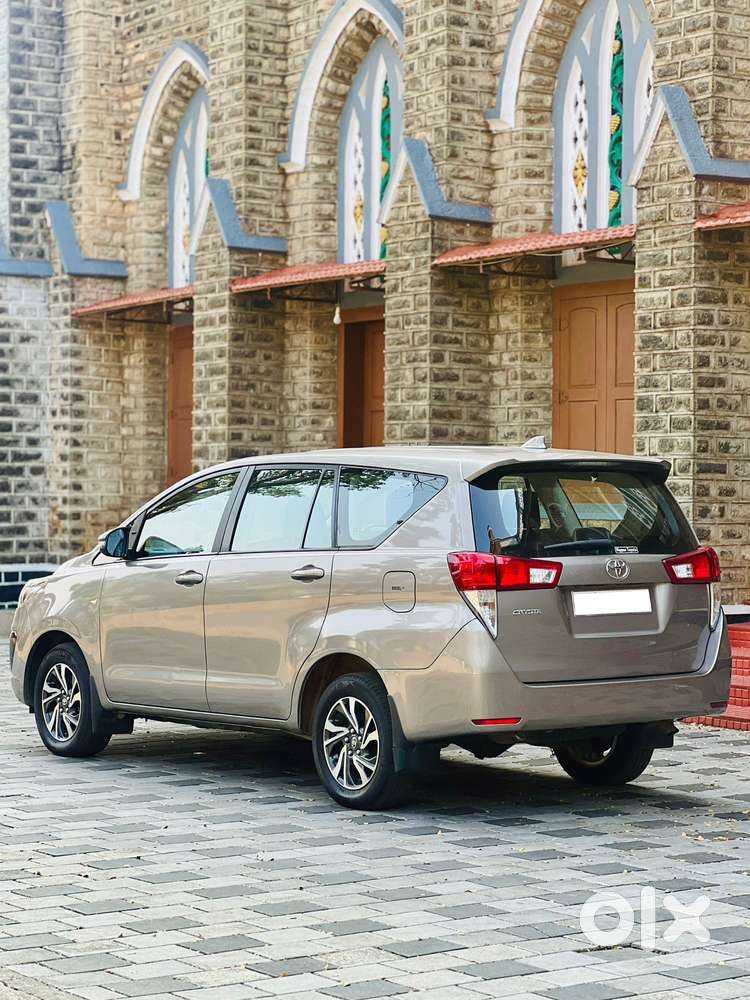 Toyota Innova Crysta [2020-ongoing] 2.4 Gx At 7 Str, 2022, Diesel