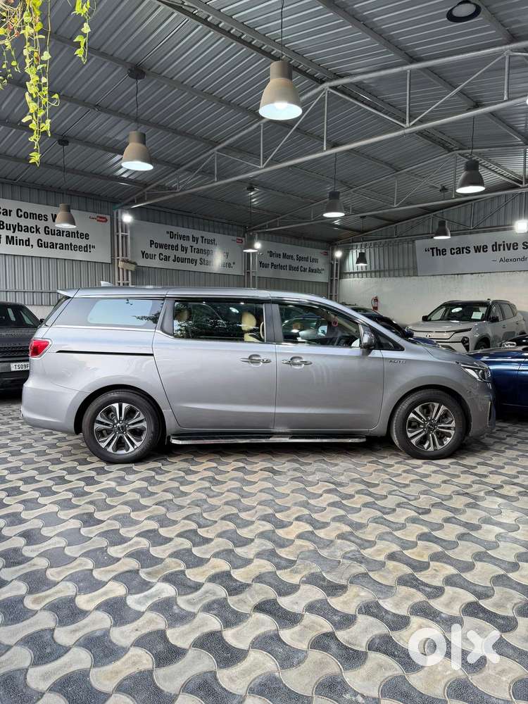 Kia Carnival Premium, 2022, Diesel