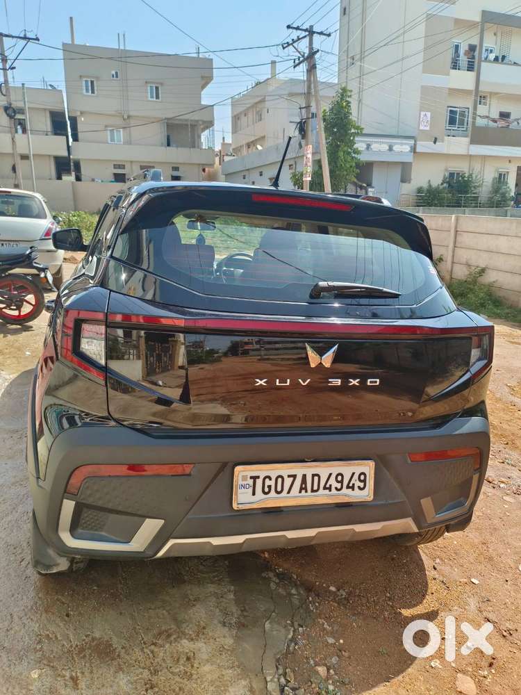 Mahindra Xuv 3xo 2025 Petrol 12820 Km Driven