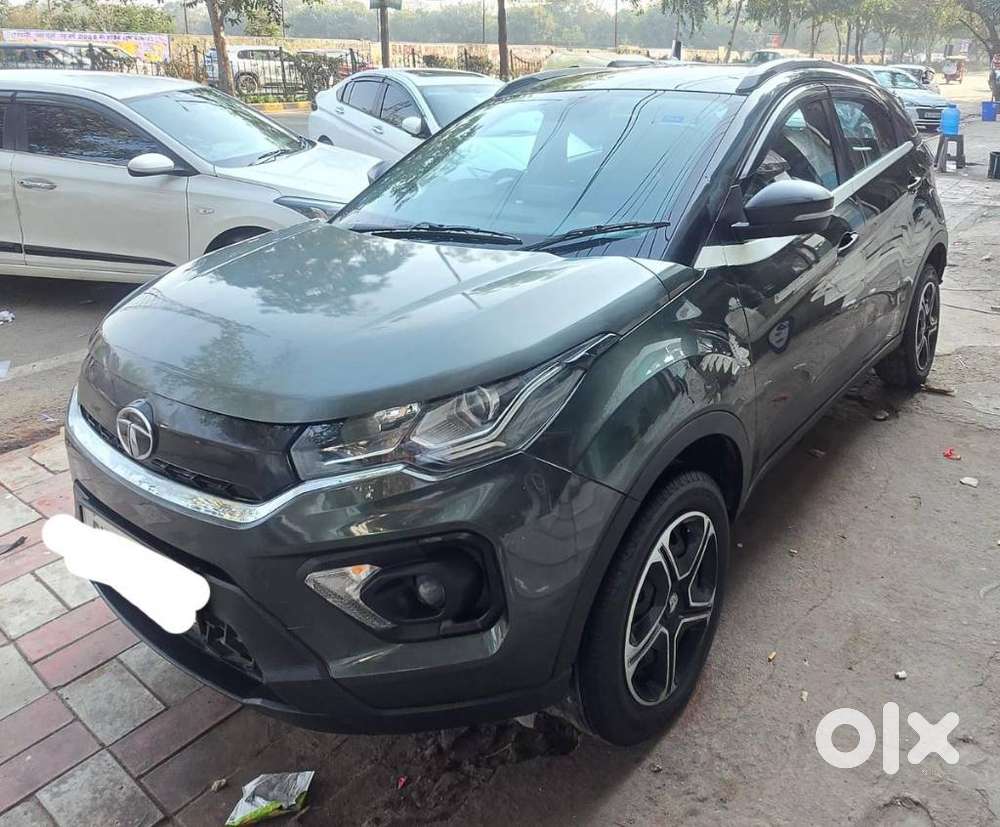 Tata Nexon 1.5 Revotorq Xm (s), 2020, Petrol