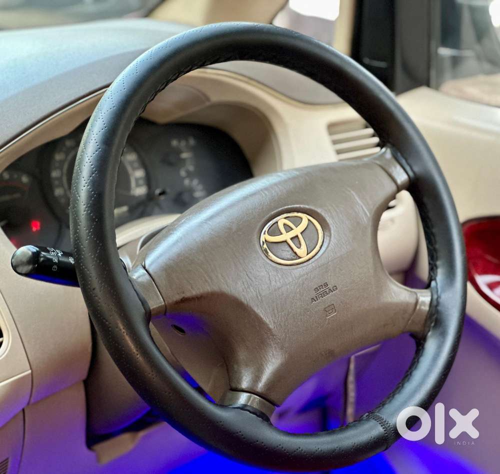 Toyota Innova 2004-2011 2.5 V Diesel 7-seater, 2005, Diesel