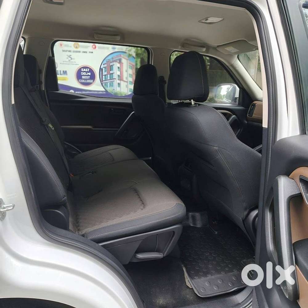 Mahindra Scorpio-n 2.0 Z2 Petrol Mt 7 Str, 2025, Petrol