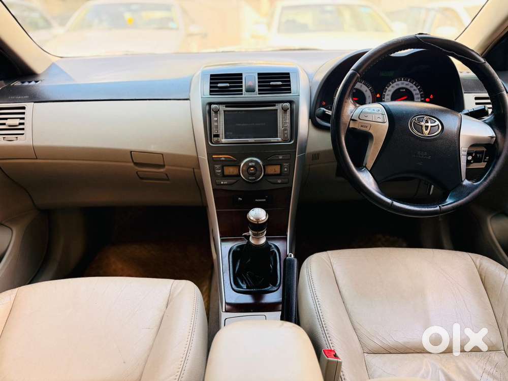 Toyota Corolla Altis 1.8 Js, 2012, Petrol
