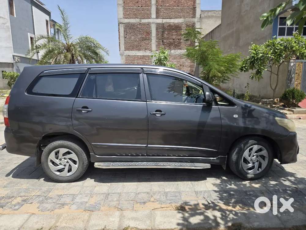Toyota Innova 2.5 G 2015 Diesel Manual