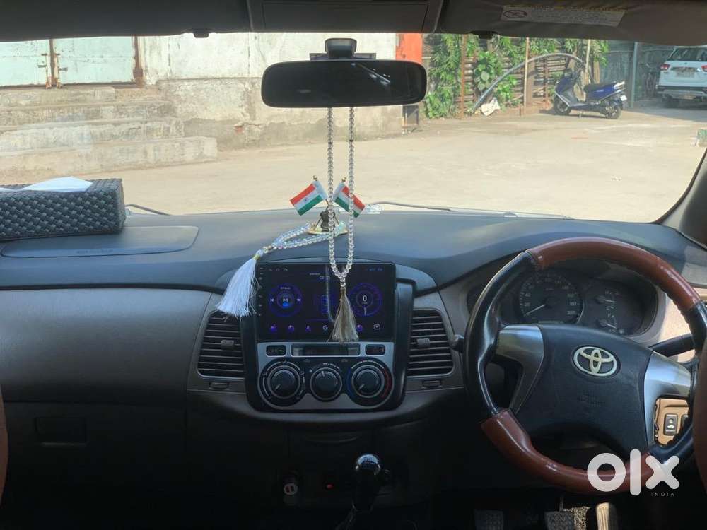 Toyota Innova 2015 Diesel Well Maintained