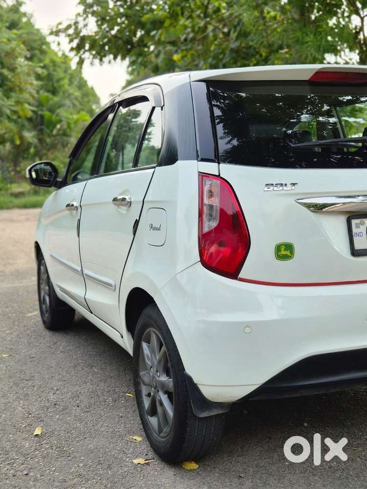 Tata Bolt Revotron Xt, 2015, Petrol
