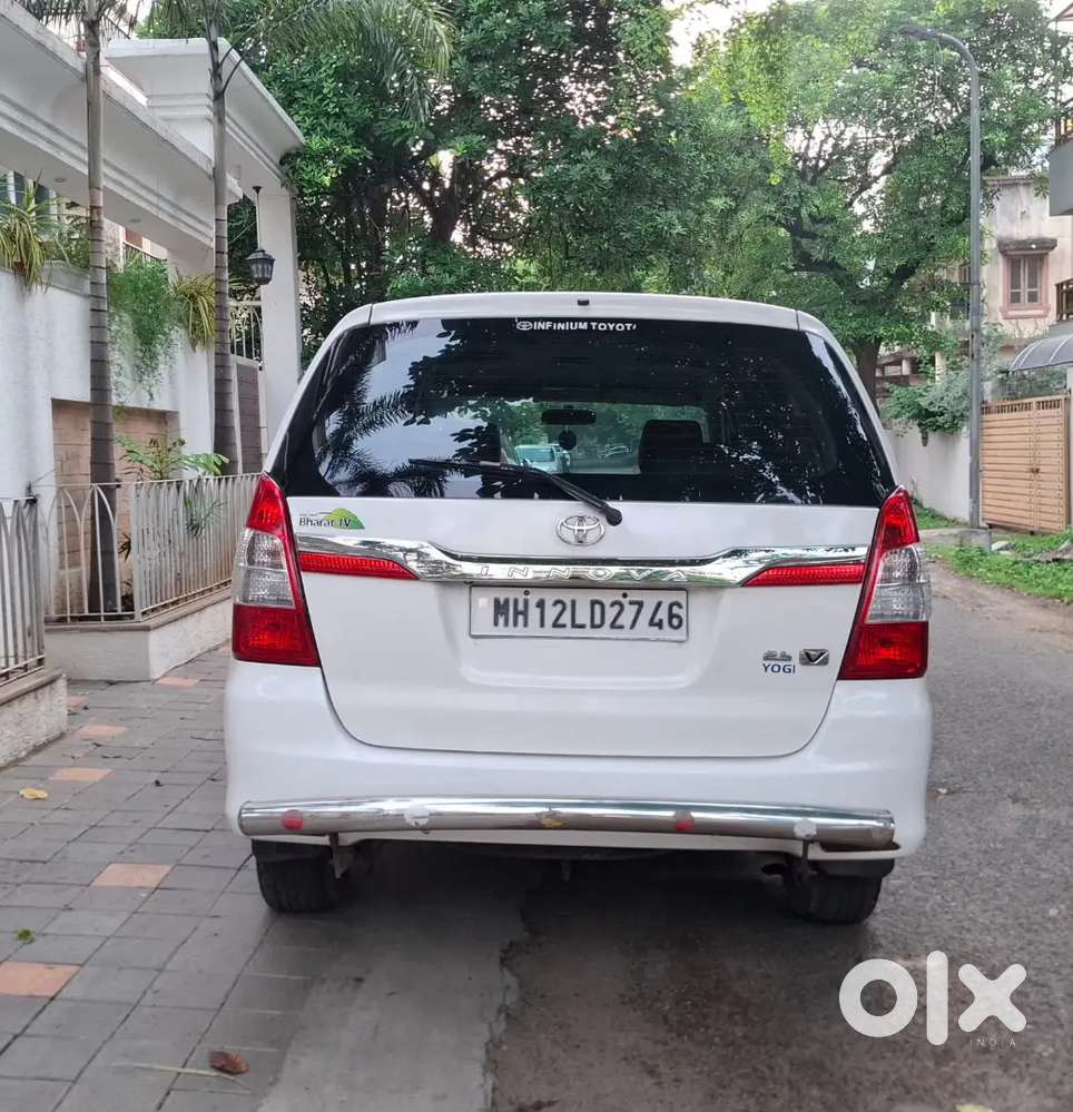 Toyota Inova Singal Owner 8 Sitar,2014 Top Modal Milk White Caler,km 1