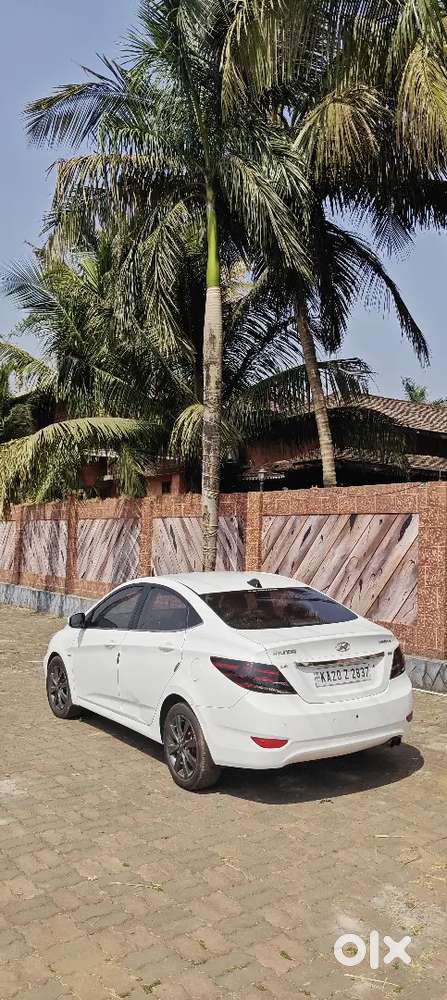Hyundai Verna 1.6 Crdi 2013 Manual