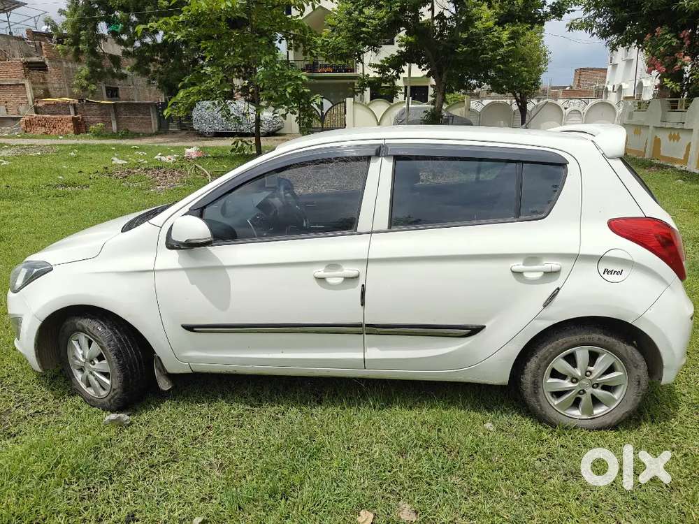 Hyundai I20 Sportz Petrol 2012