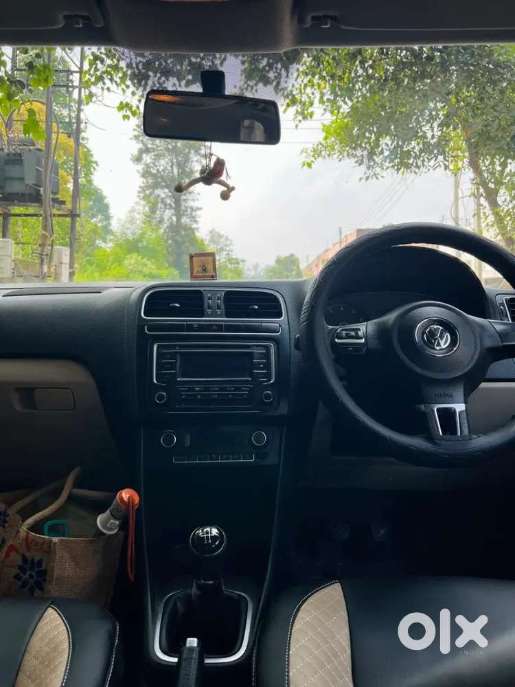 Volkswagen Polo Petrol 2015