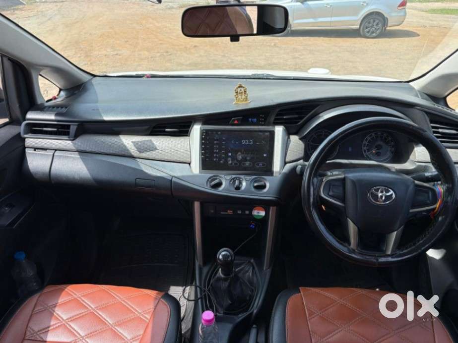 Toyota Innova Crysta 2.7 Gx Mt 8s, 2017, Diesel