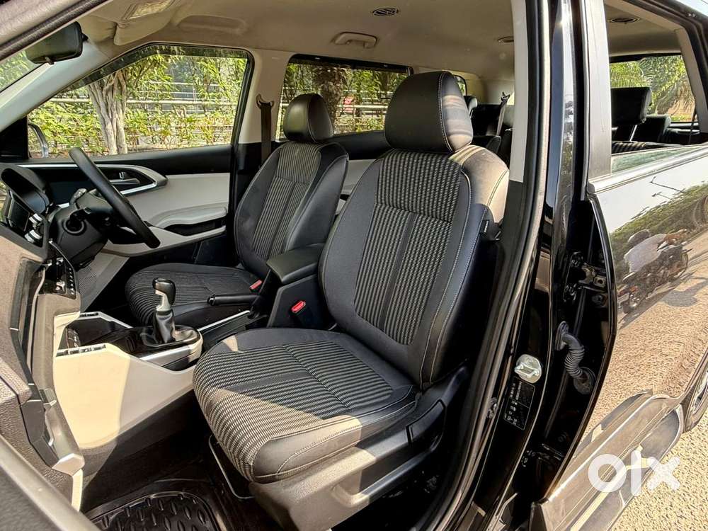 Kia Carens 1.4 Prestige Plus Turbo 7 Str, 2023, Petrol