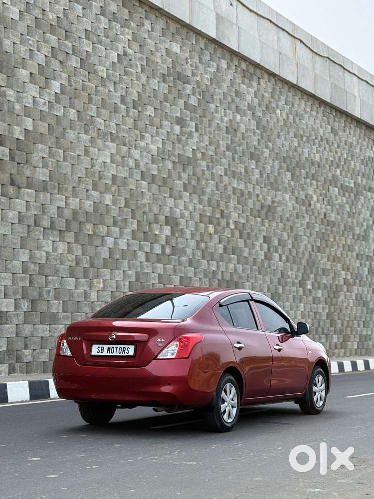 Nissan Sunny Xv, 2014, Petrol