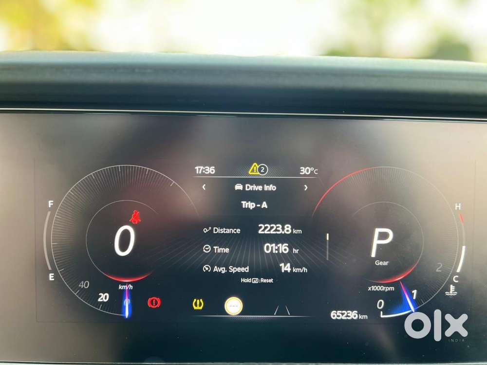 Mahindra Xuv700 2.0 Ax 7 Petrol At Luxury Pack Str, 2023, Petrol