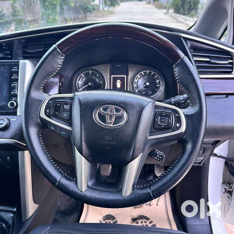 Toyota Innova Crysta [2020-ongoing] 2.4 Vx 7 Str, 2022, Diesel