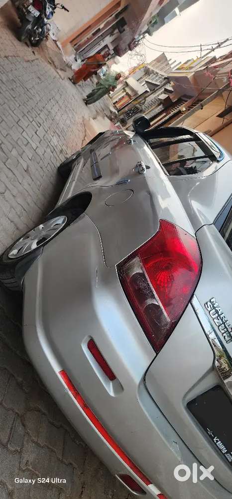 Maruti Suzuki Swift Dzire 2011 Petrol 75000 Km Driven