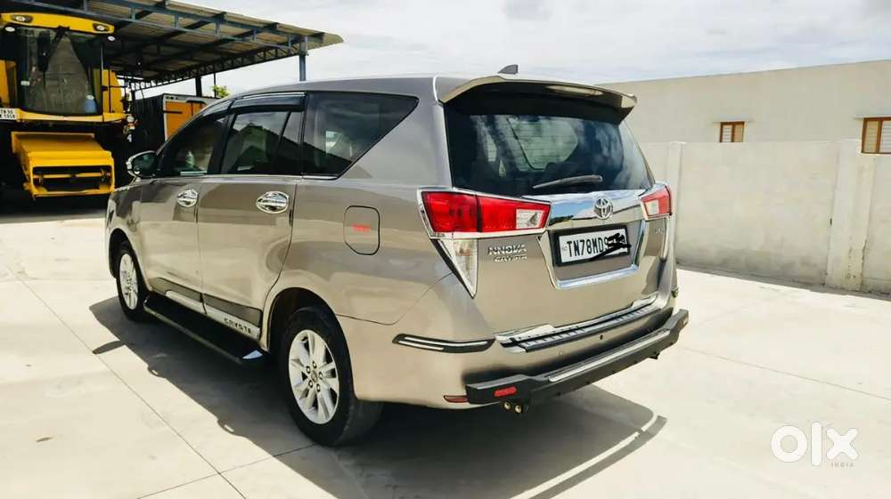 Toyota Innova Crysta 2016