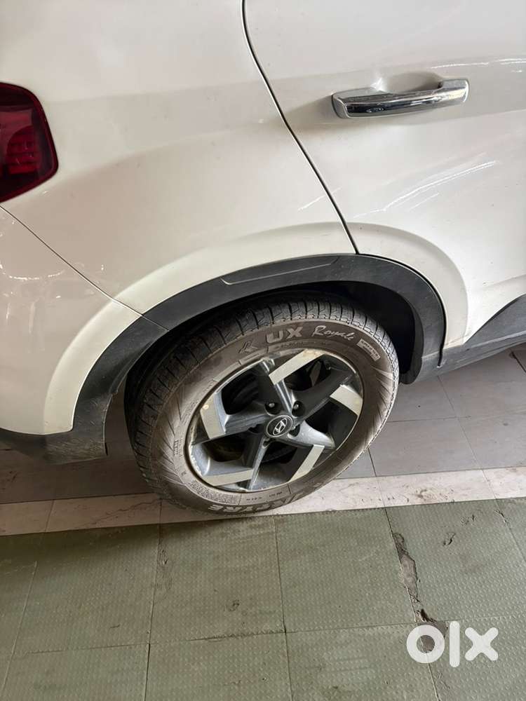 Hyundai Venue Petrol 2021