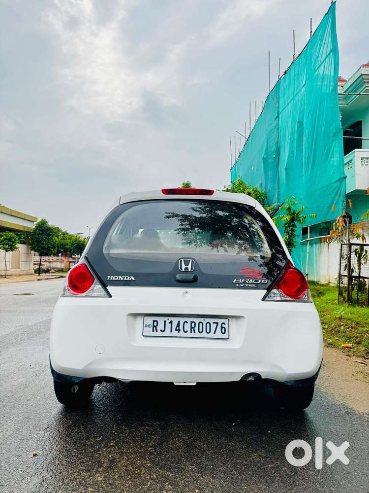 Honda Brio V Mt, 2012, Petrol