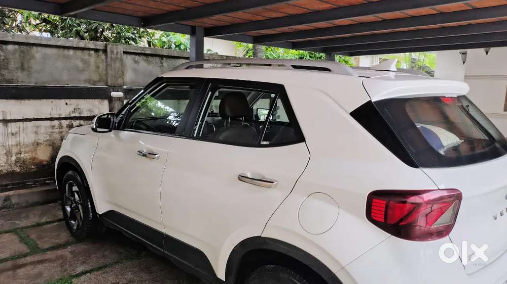 Venue Turbo Petrol Automatic