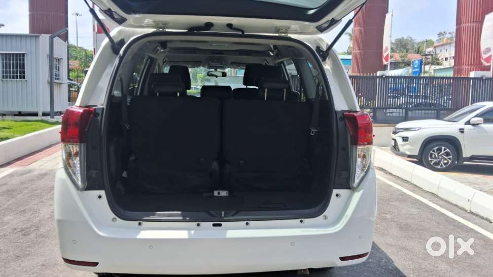 Toyota Innova Crysta 2.4 V 8 Str, 2024, Diesel