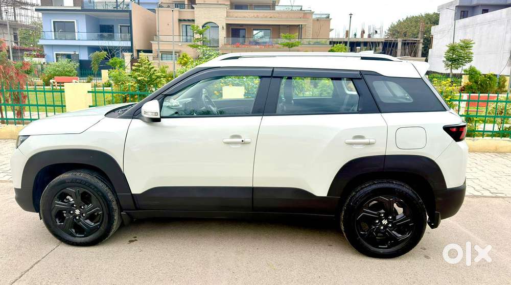 Maruti Suzuki Brezza 1.5 Zxi At Smart Hybrid, 2024, Petrol