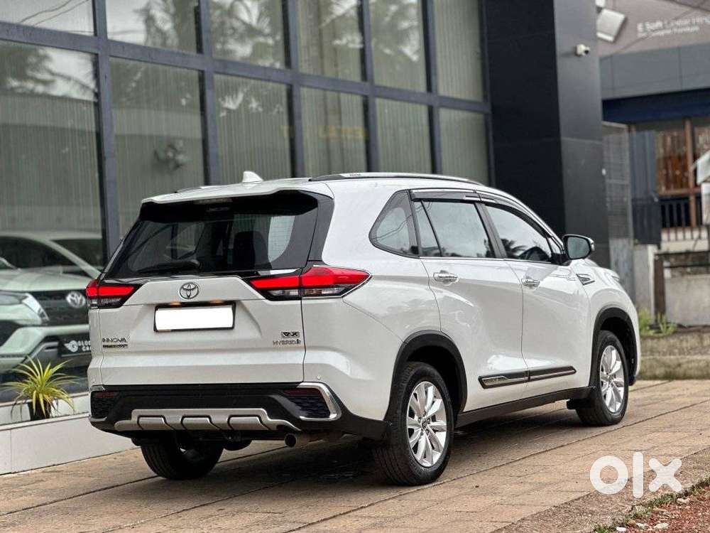 Toyota Innova Hycross 2.0 Vx Hybrid 7 Str, 2024, Petrol